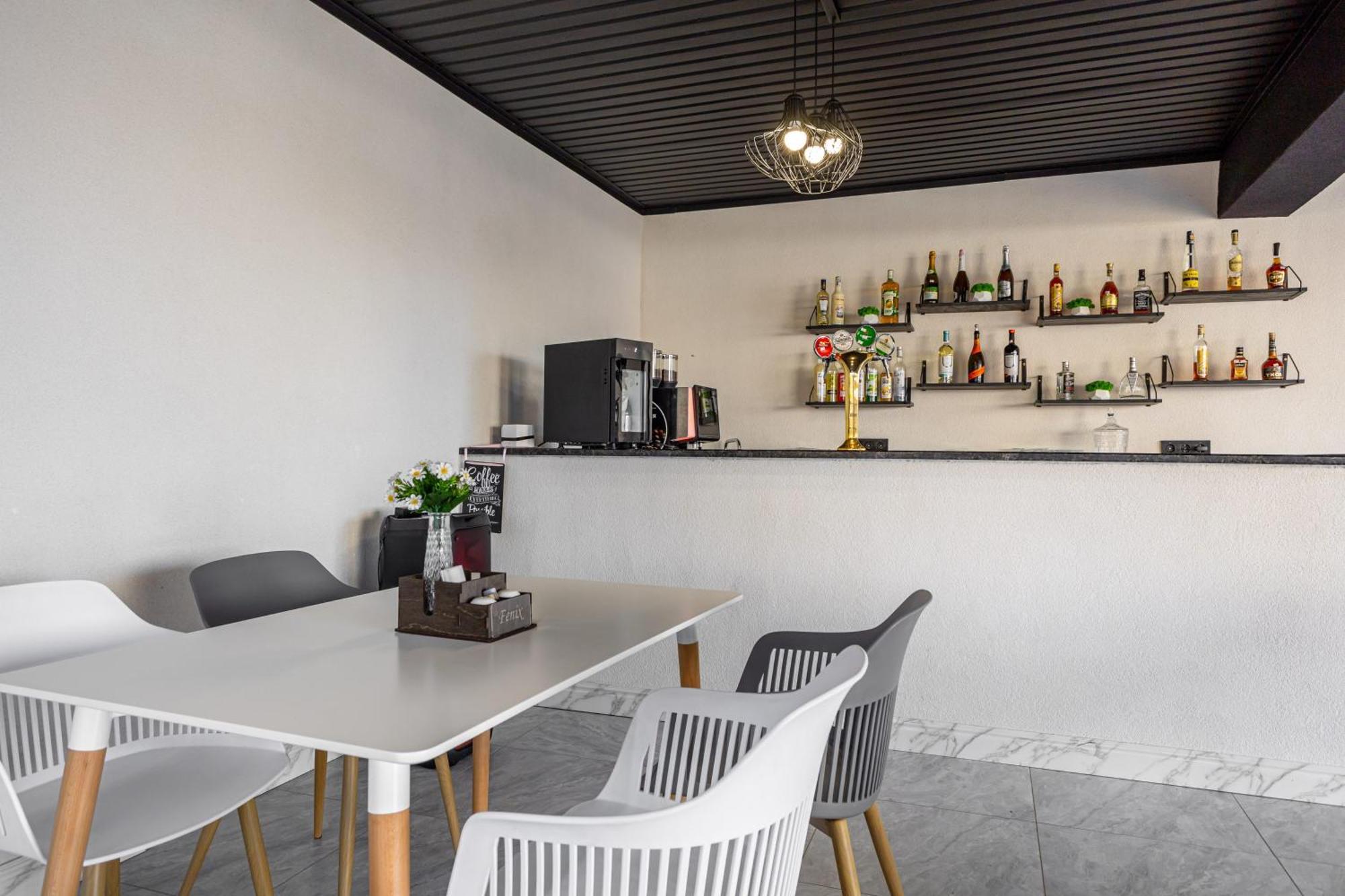Hotel Fenix Sołotwyno Zewnętrze zdjęcie