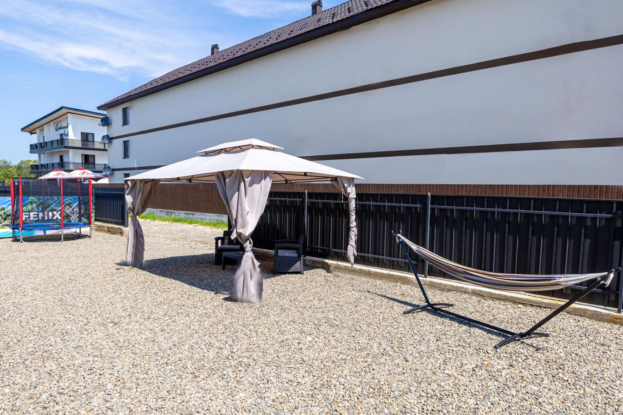 Hotel Fenix Sołotwyno Zewnętrze zdjęcie